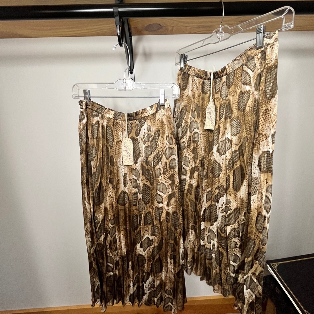 Mystree Brown Snake-Print Pleated Maxi Skirt